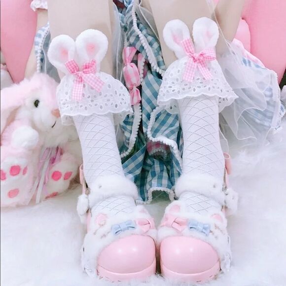 NEW! Furry Easter Bunny Ears Ruffled Bow Ankle Crew Socks - Picture 4 of 6